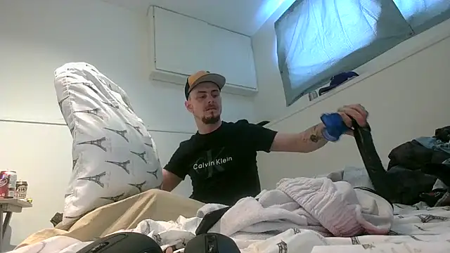 youngblondetwink online show from February 18, 7:00 pm