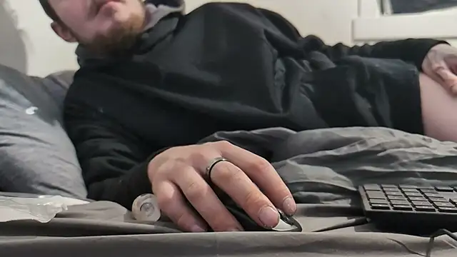 youngblondetwink online show from January 8, 9:03 am