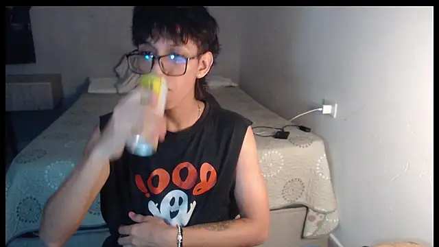 Snapshot of sung_yol chatting on September 9, 1:49 am sung yol online show from September 9, 1:49 am