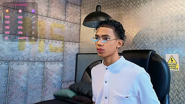 AlanCutee online show from September 15, 12:39 pm