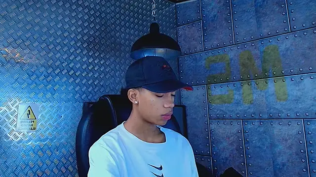 AlanCutee online show from September 24, 11:19 am