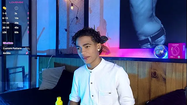 AlanCutee online show from March 22, 11:37 am