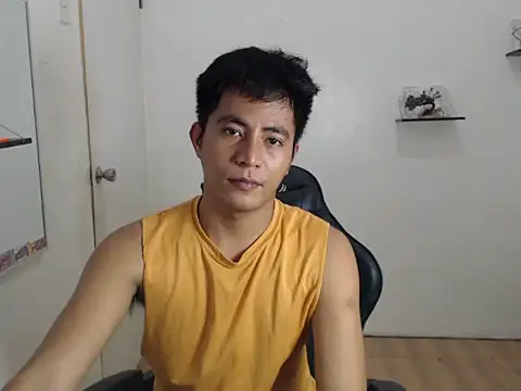 Lloyd wintours online show from December 22, 7:55 pm