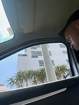 Smallboybigworld online show from January 12, 10:41 am