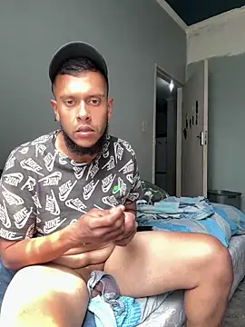 Smallboybigworld online show from January 15, 8:07 am