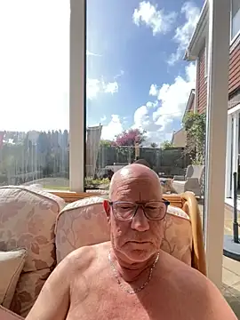 philefc online show from April 12, 2:07 pm