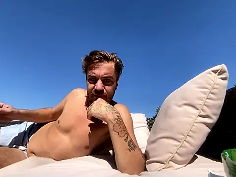 3615-ULLA online show from September 18, 11:56 am