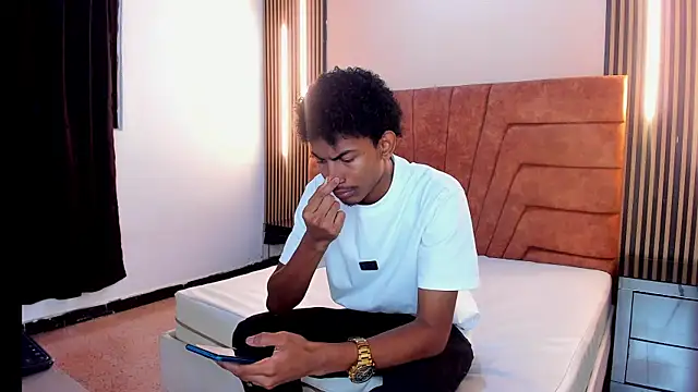 FYKMOR 1 online show from November 8, 3:43 am