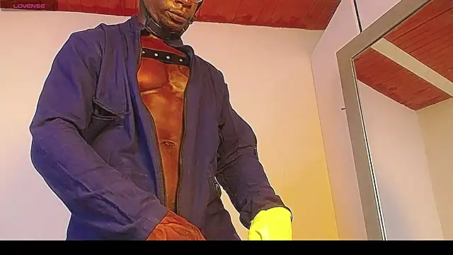 MrByronStallion online show from May 29, 11:48 pm