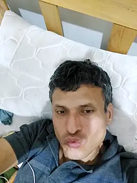 luislimafuego online show from December 22, 3:36 am