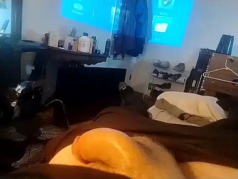 dericblue13 online show from October 1, 5:28 pm