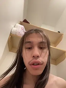 heytherepeoples717 online show from March 15, 7:49 am