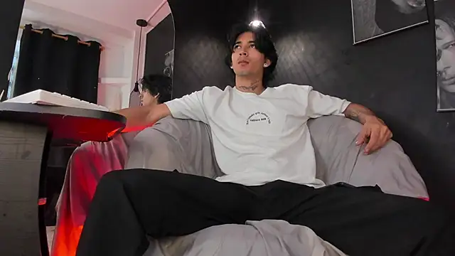 jett savage online show from November 25, 2:41 pm