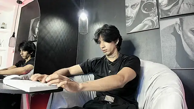 jett savage online show from October 6, 1:38 pm