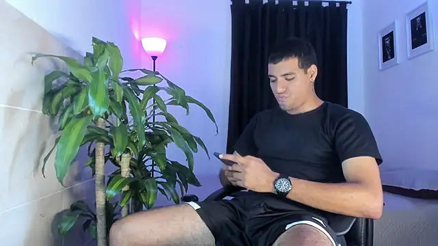 TeamPorn 19 online show from May 26, 5:42 pm