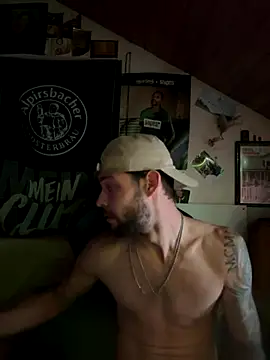 Snapshot of Mexxwell69 chatting on September 11, 11:15 pm Mexxwell69 online show from September 11, 11:15 pm