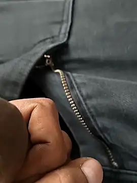 zubaby online show from December 18, 8:43 am