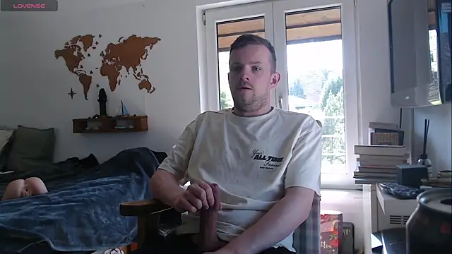 6incheswannacum online show from April 23, 12:40 pm