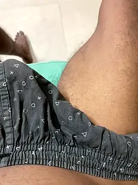 Johncockhot13690 online show from November 5, 7:49 pm