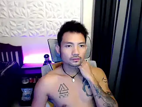 Thefriskyasian online show from October 1, 9:57 am