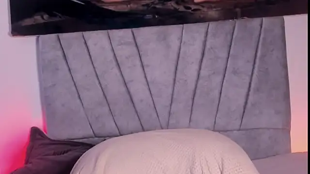 ZYZZ1312 online show from December 2, 5:16 pm