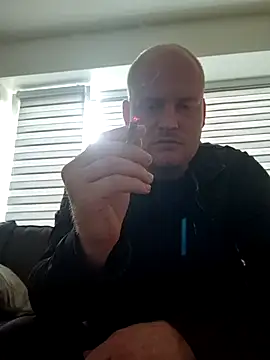 svenni2525 online show from September 30, 4:10 pm