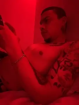 AlphaMasterXxx online show from September 12, 2:44 am