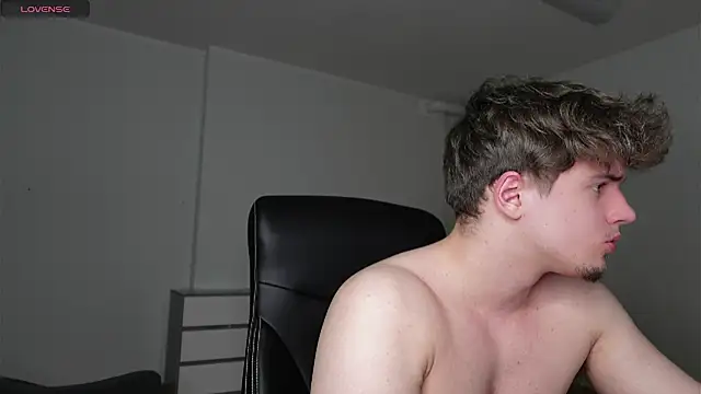 Ricky Becko online show from April 12, 7:48 pm