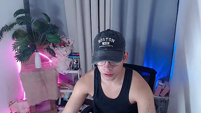 pinkcock froi2305 online show from March 13, 5:48 am