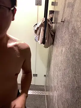 maxime0928 online show from September 29, 2:43 am