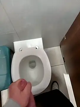 HairypapaK online show from January 13, 6:40 am