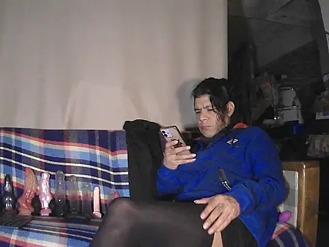 ShatziGBM online show from December 21, 9:28 am