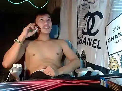 RalfAsian25 online show from July 13, 1:24 pm