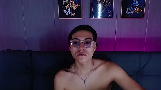 dirty model online show from February 13, 2:55 pm