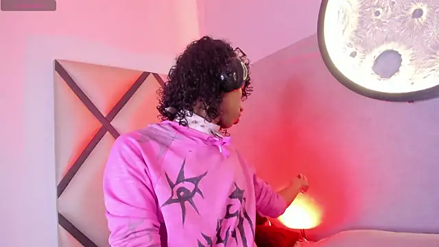 venus-03 online show from December 5, 3:46 am