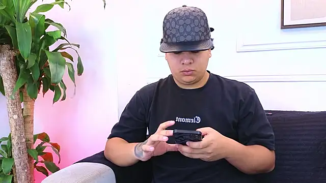 Naim Bennetsex online show from February 4, 6:36 pm