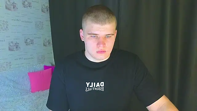 kittenmurr online show from September 20, 9:37 pm