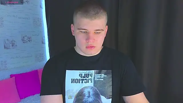 kittenmurr online show from October 14, 5:25 am