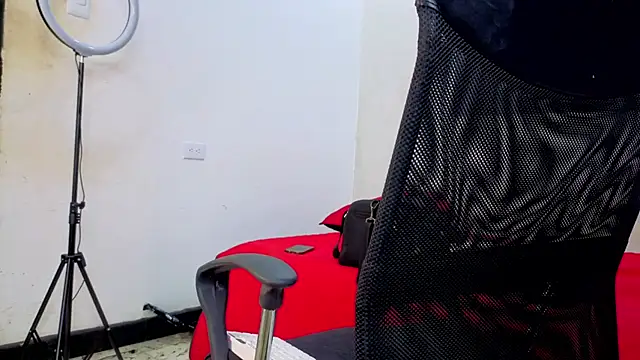 DylanGuss online show from October 1, 11:58 am