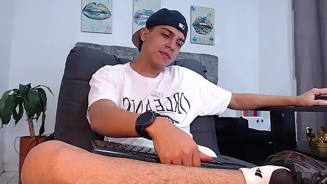 david santos16 online show from October 18, 4:17 am