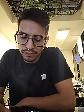 Juann-cock online show from May 18, 4:07 am