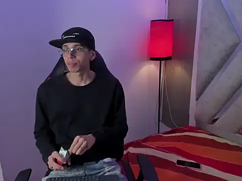 nicolai drake online show from November 30, 4:14 am