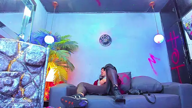 dennis cox1 online show from September 20, 4:23 am