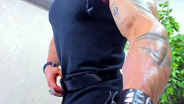 dennis cox1 online show from September 23, 6:02 am