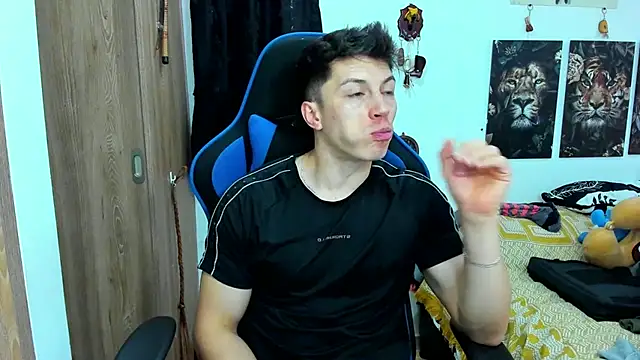 javiersexymann online show from December 31, 4:04 pm