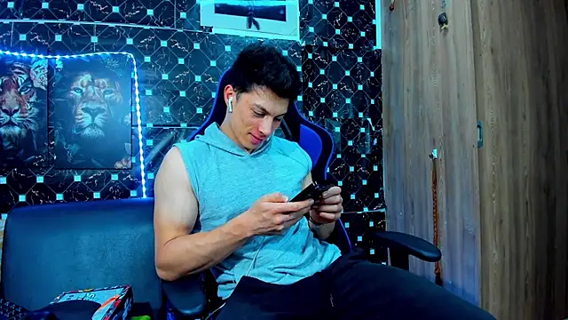 javiersexymann online show from September 19, 1:50 am