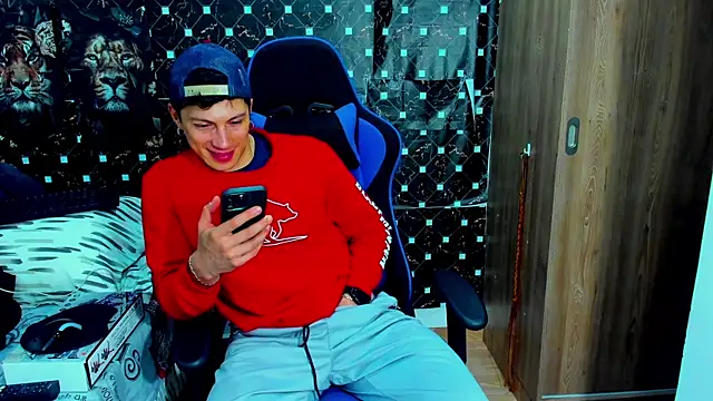 javiersexymann online show from January 9, 4:51 am