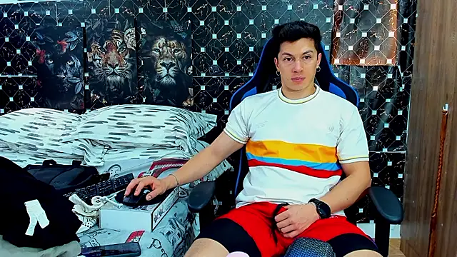 javiersexymann online show from March 2, 7:54 pm