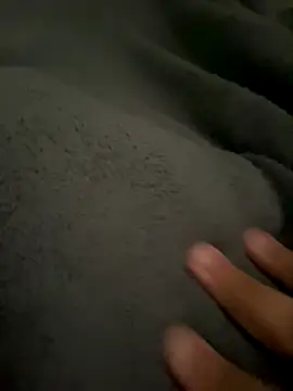 Kuaker077 online show from December 1, 2:31 pm