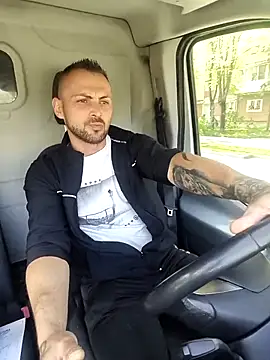 papichulo0099 online show from April 6, 8:59 am